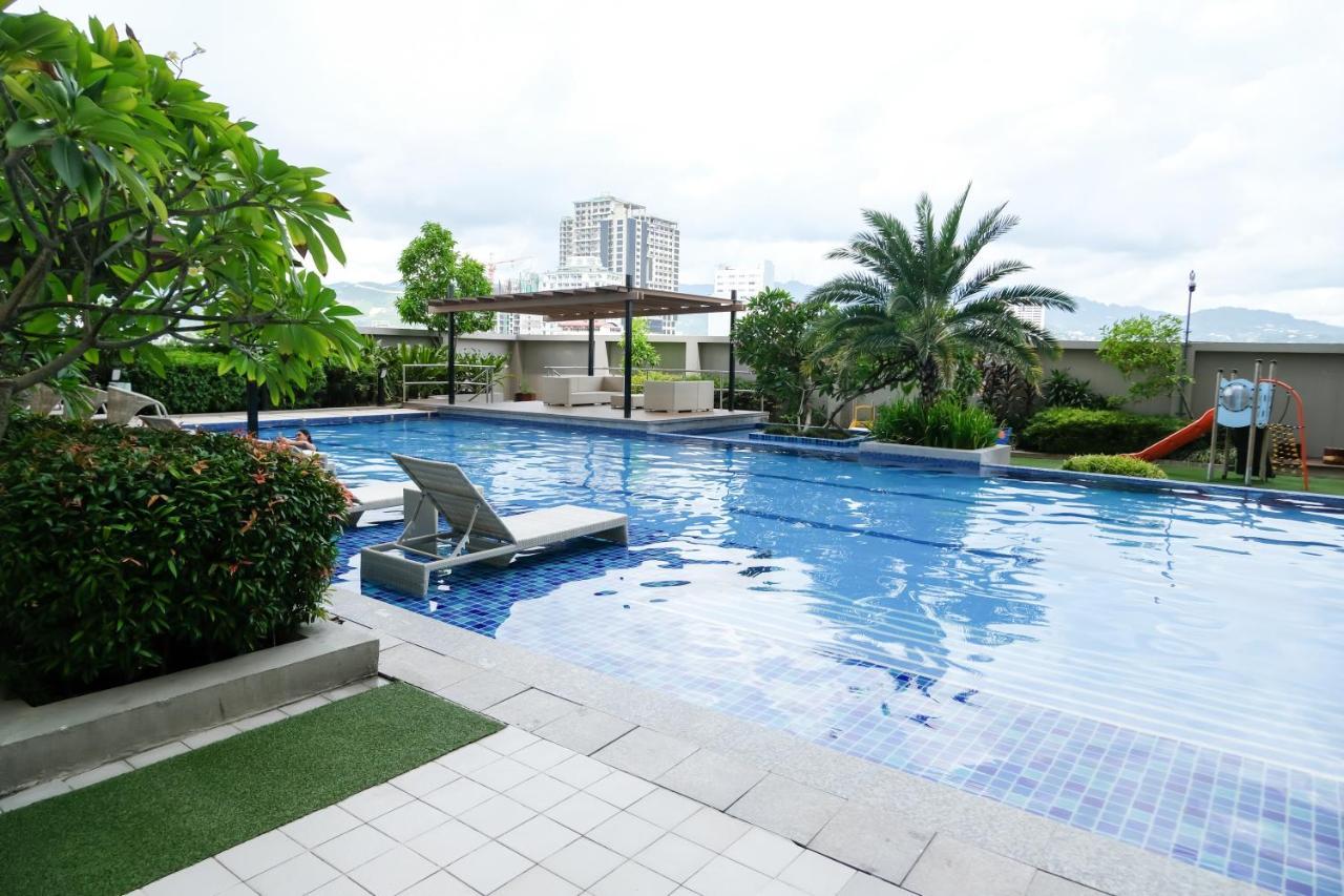 Ezeniel'S Place At Horizons 101 Condominium Cebu Luaran gambar