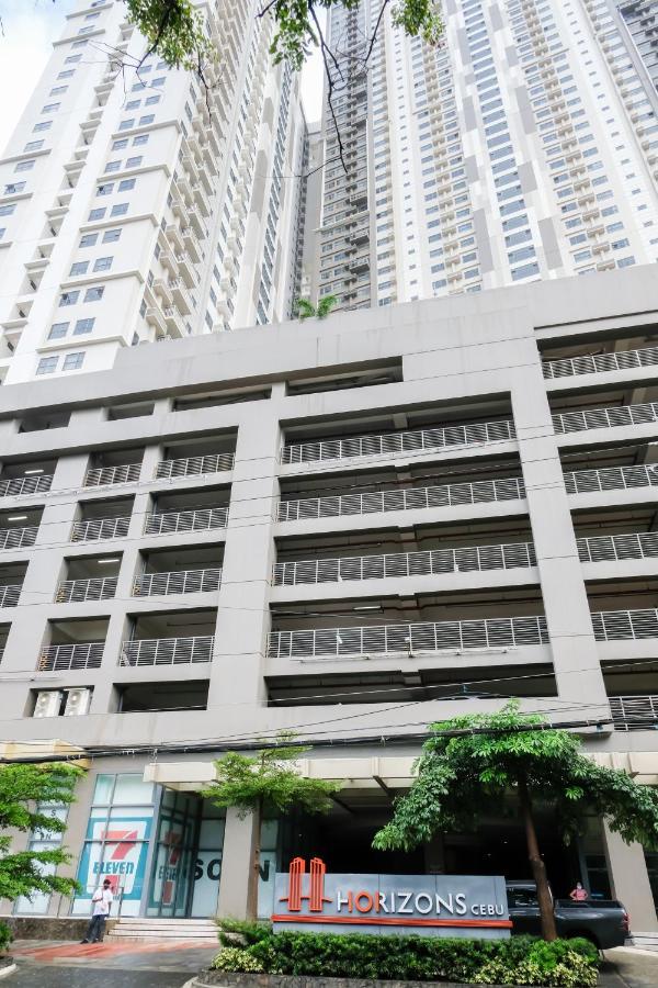 Ezeniel'S Place At Horizons 101 Condominium Cebu Luaran gambar
