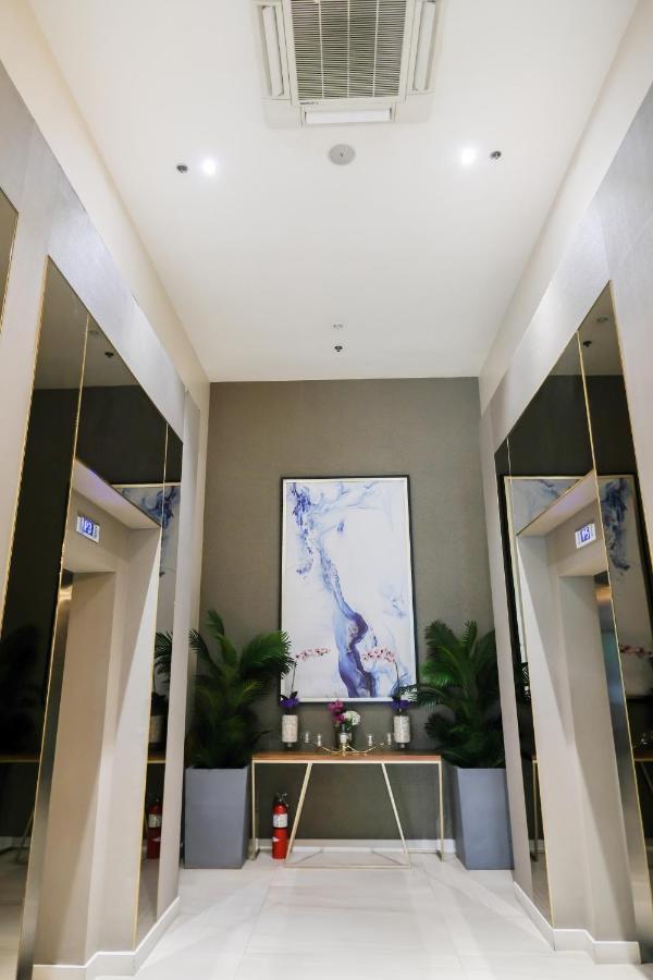 Ezeniel'S Place At Horizons 101 Condominium Cebu Luaran gambar
